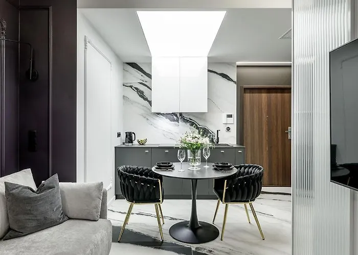 Ms Hanza Tower Apartment 20 Floor